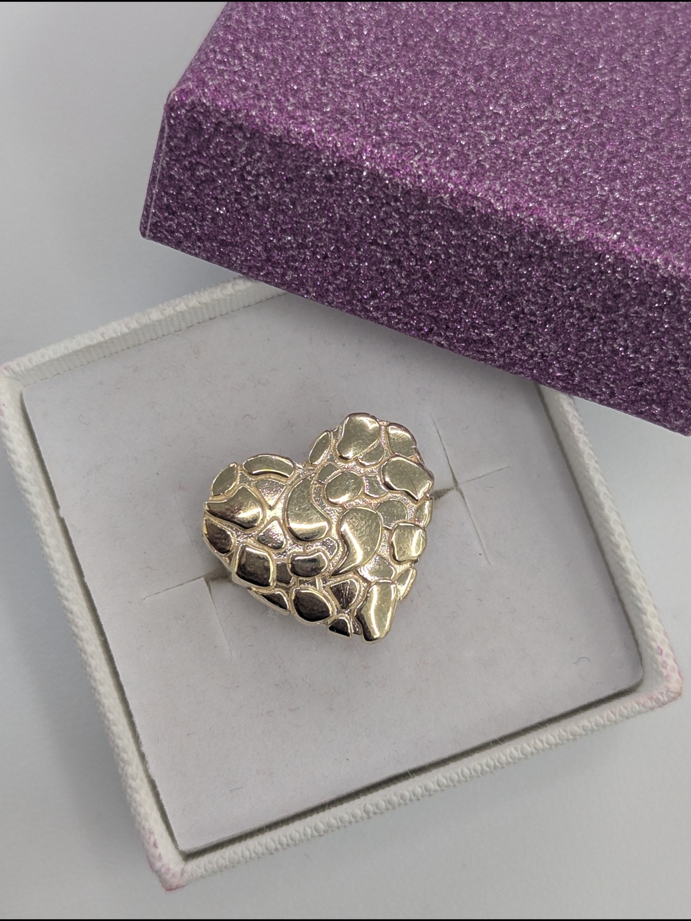 10kt Real Gold Women's Heart Nugget Ring size 7.5